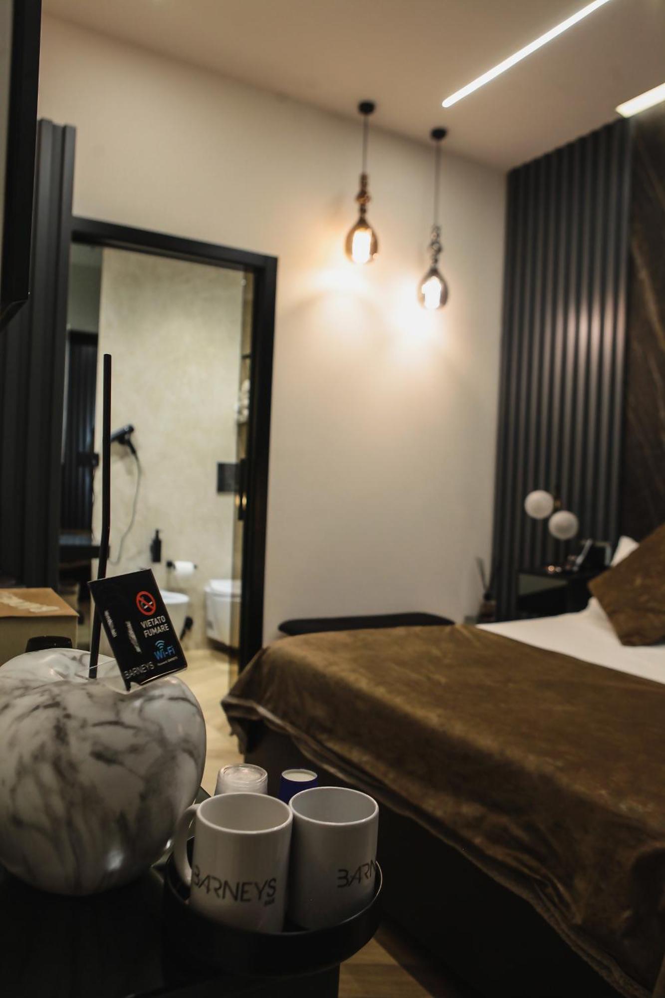 Barneys B&B Черкола Екстериор снимка
